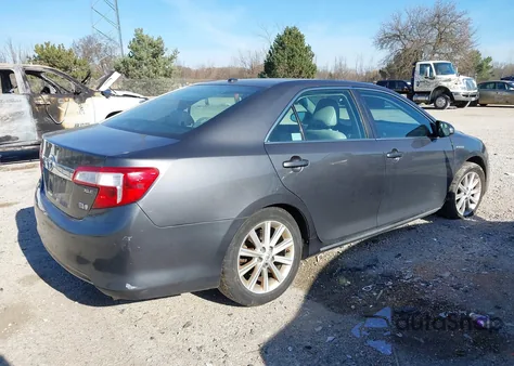 2012 Toyota Camry Hybrid Xle z USA, uszkodzony, nr VIN 4T1BD1FK9CU032031